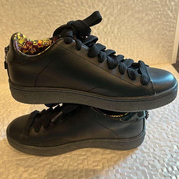 Coach Sneakers W/ Star Patches - Picture 3 of 6